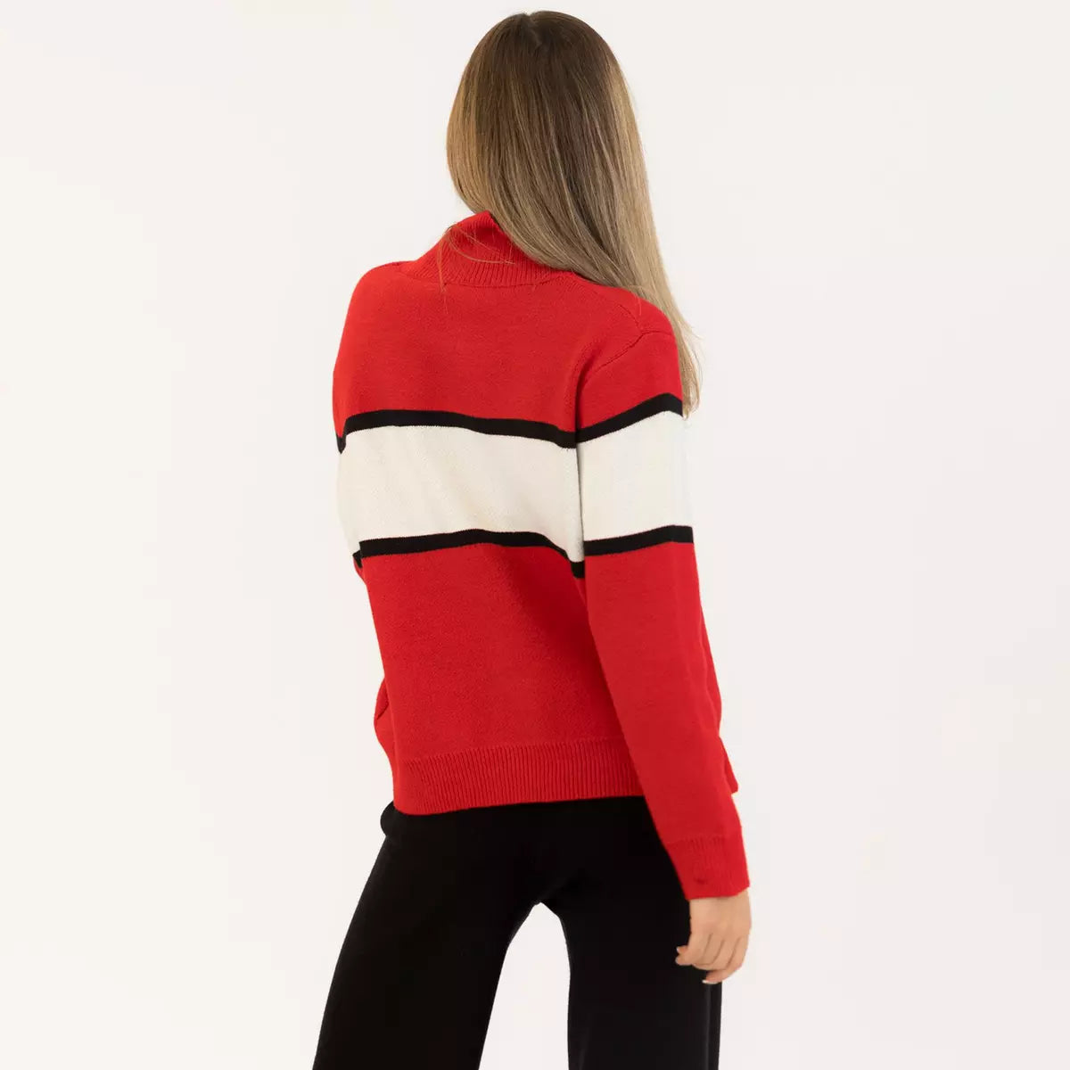 Lyla&Lux Benson Mockneck