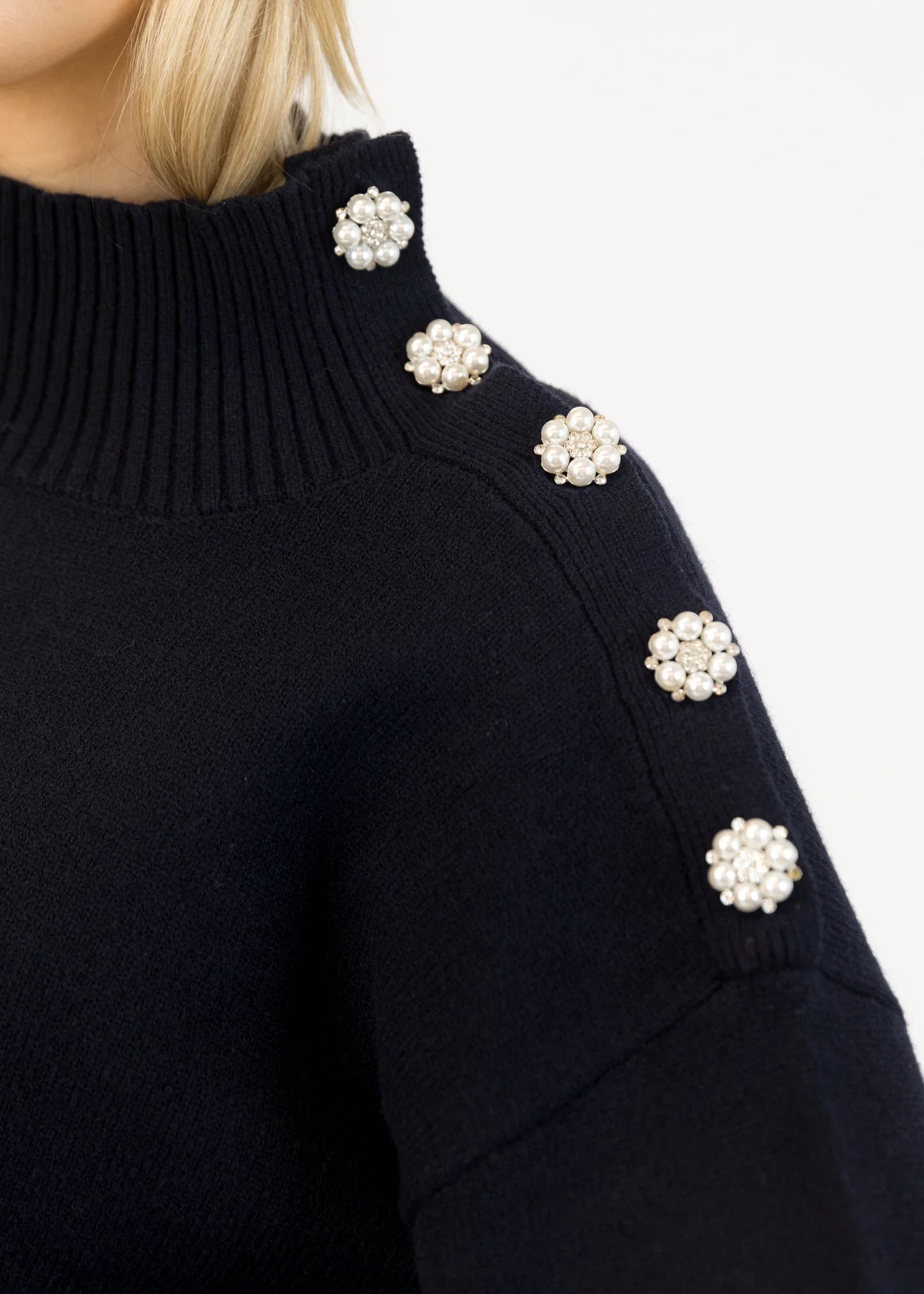 Lyla&Lux Blake Mockneck
