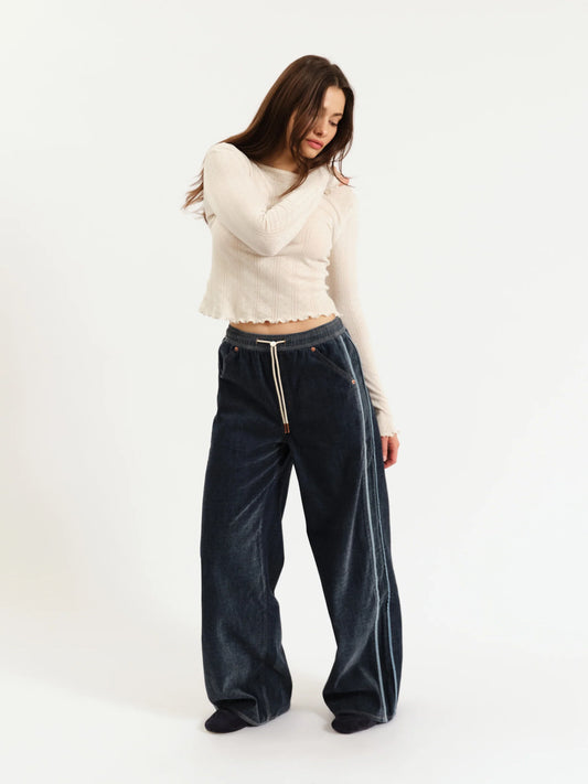 Daze Cozy Pull-On Wide Leg Denim