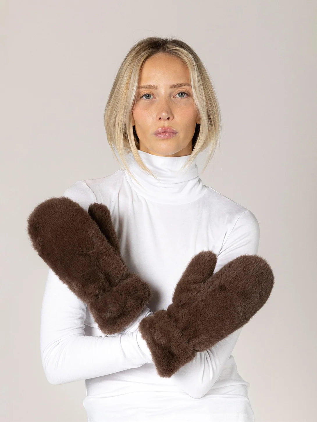 Lyla & Luxe Luxe Mittens
